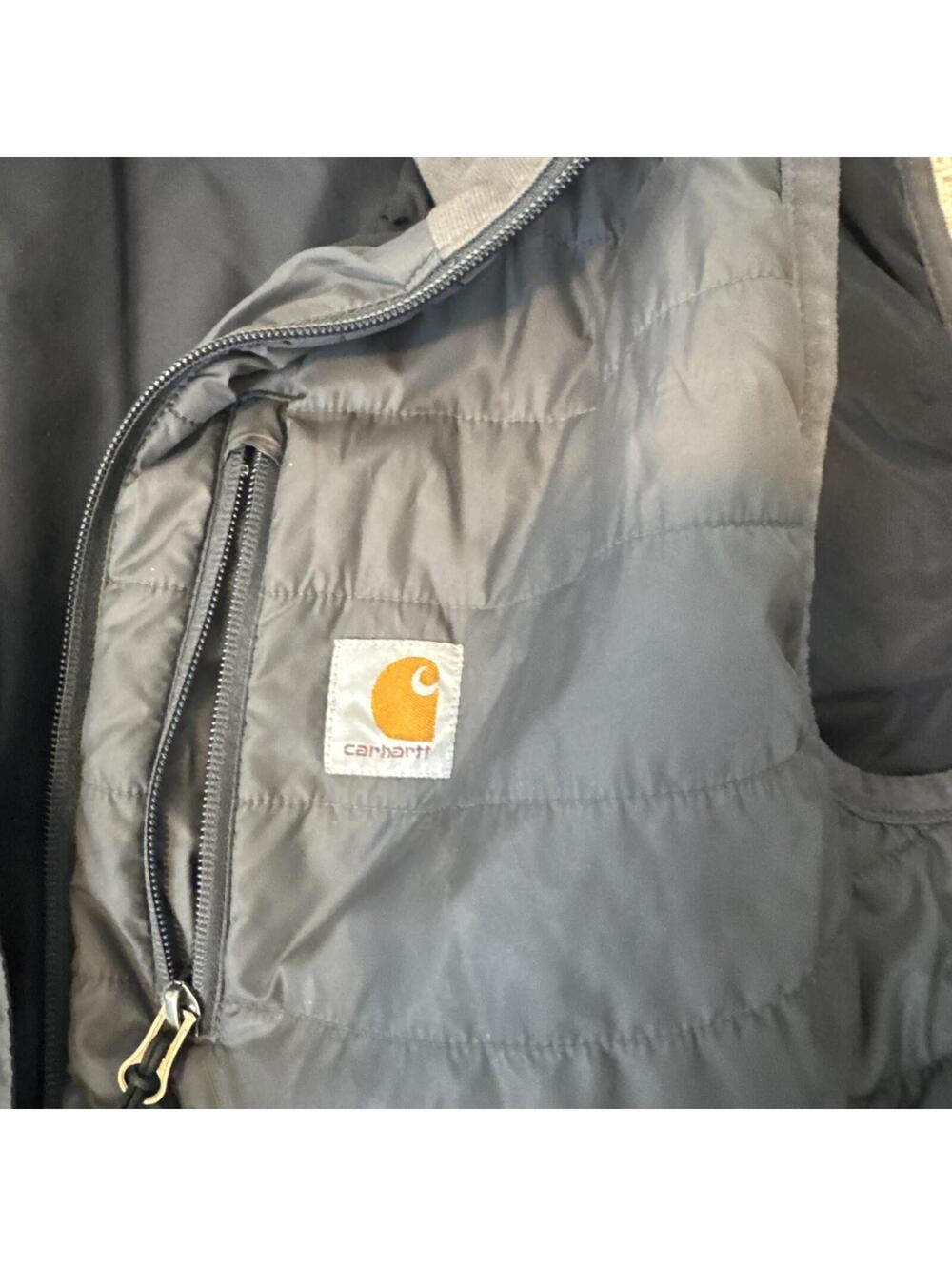 Carhartt Vest Men's Size XL Black Full Zip Puffer Rain Defender Relaxed Fit - Picture 2 of 4